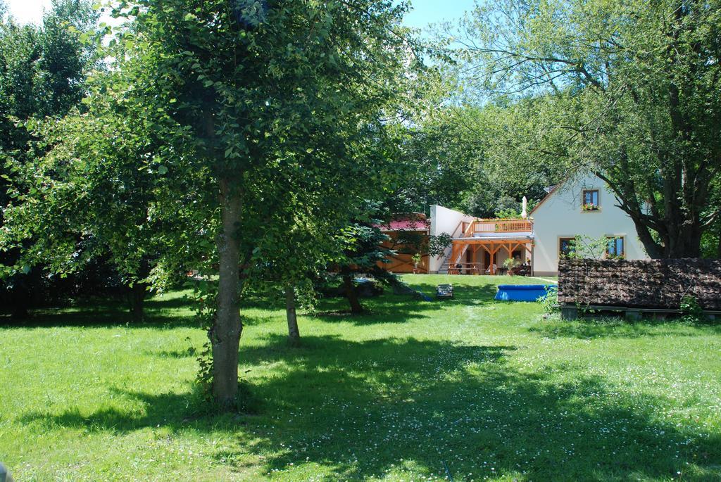 Penzion Staj Navary Apartment Luaran gambar