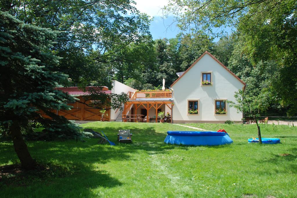 Penzion Staj Navary Apartment Luaran gambar