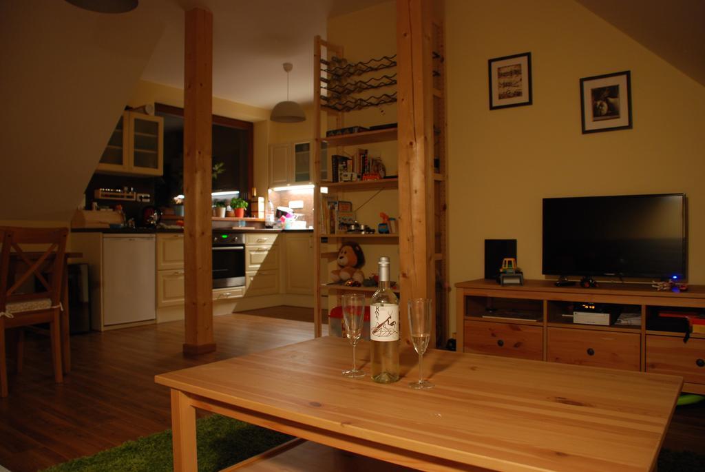 Penzion Staj Navary Apartment Luaran gambar